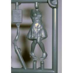 Wargames Factory - Zombie Vixens (12) Sprue